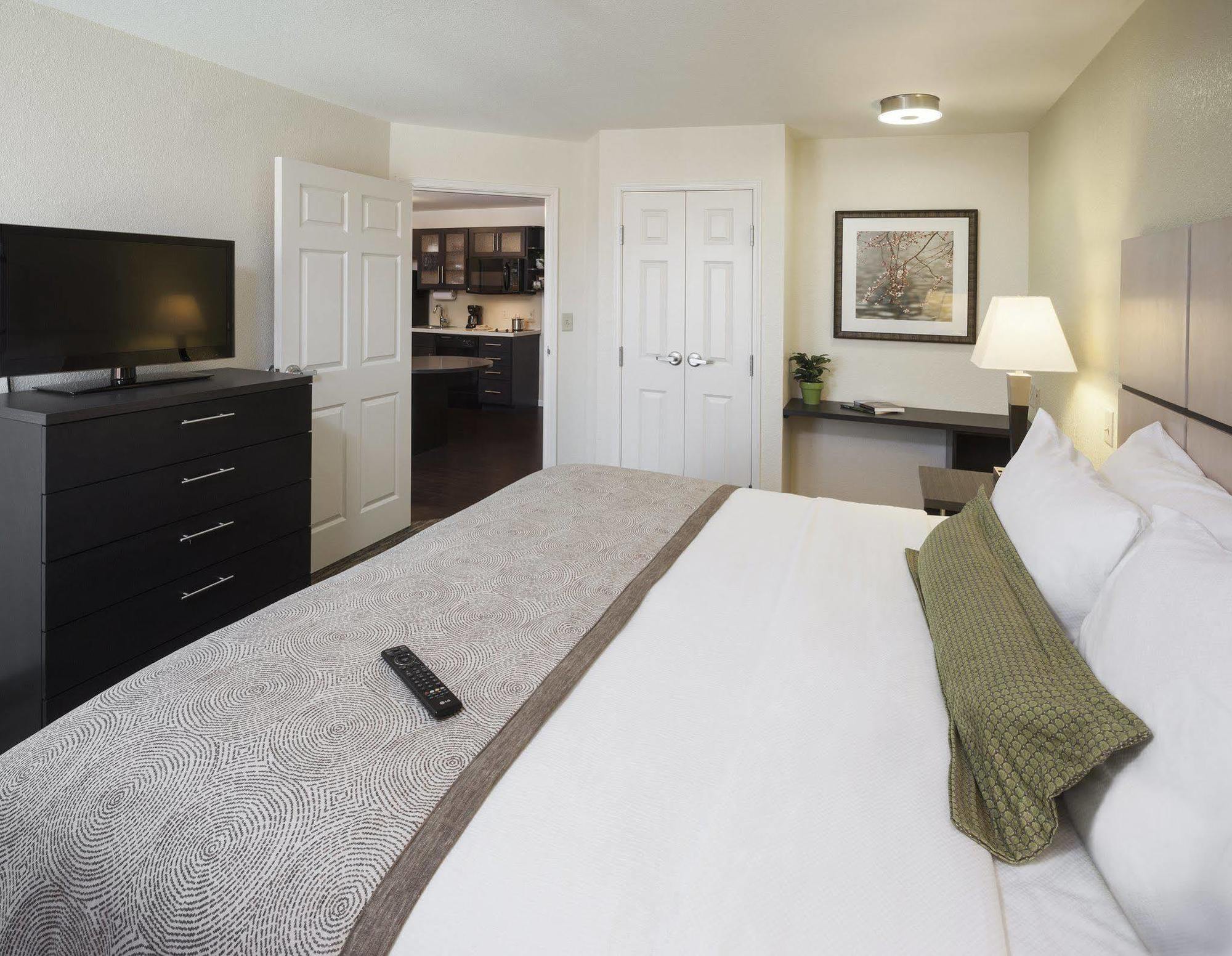 Candlewood Suites Auburn By Ihg Exterior photo